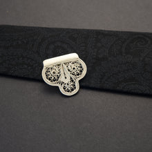 Load image into Gallery viewer, Iris
